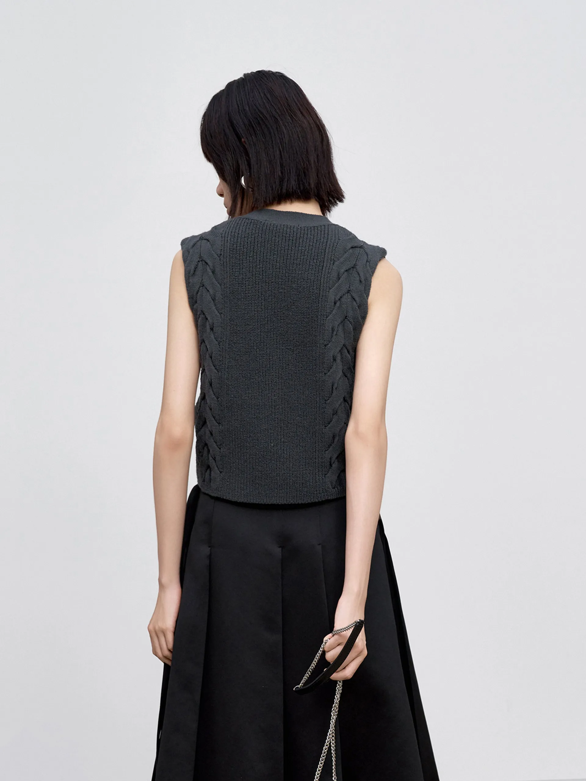 Cropped Cable Knit Vest