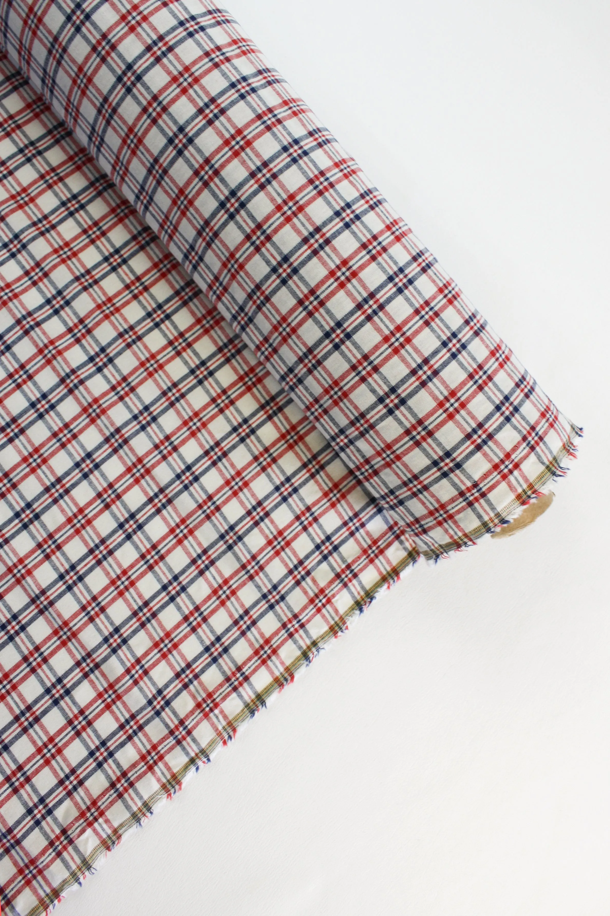 Lorenzo - Linen Cotton Shirting | Alizarin Red