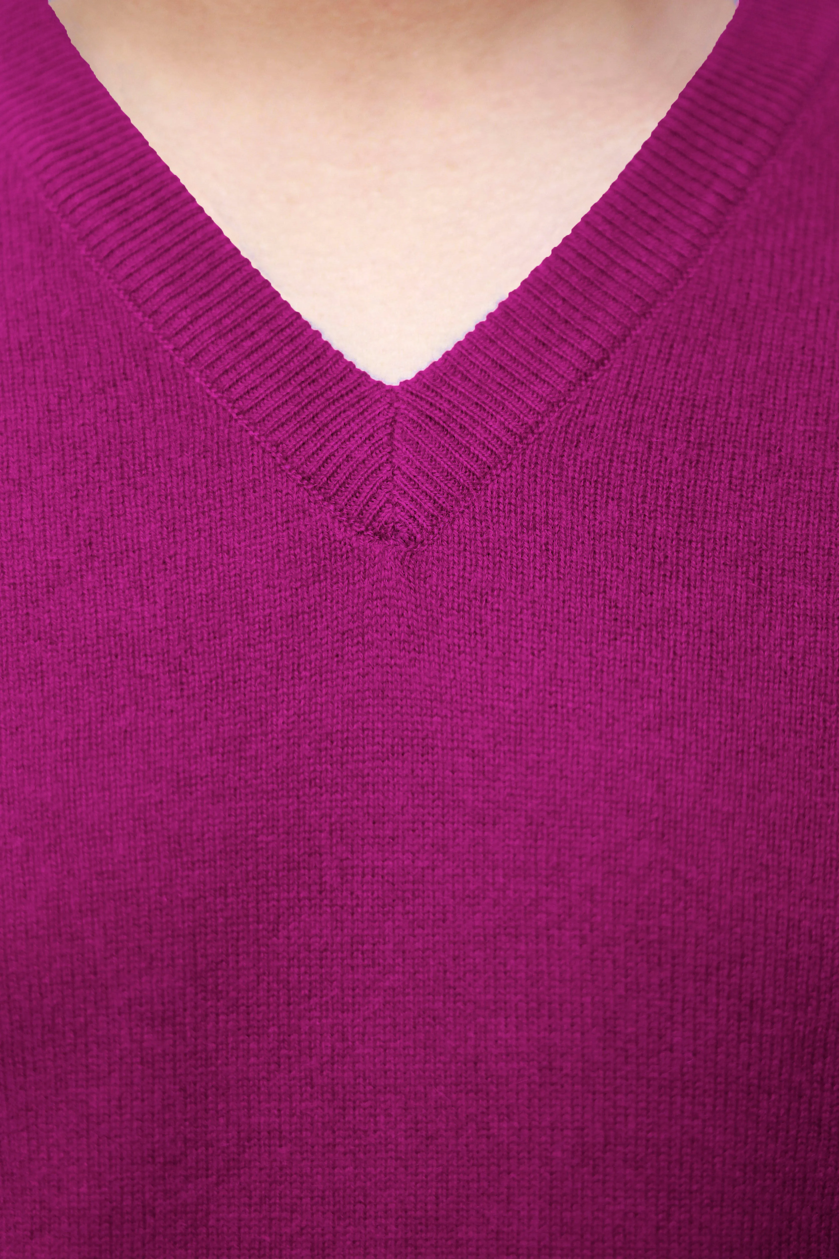 Men's Dark Magenta Cashmere Sweater V-Neck Pullover