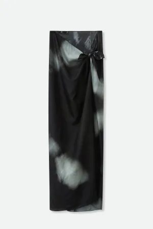 PAREO SKIRT IN HAND-DYED SILK IN NIGHT SHADOW